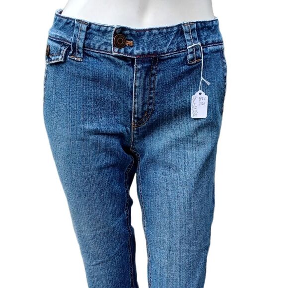 419648....Ann Taylor Crop Jeans Size 6, 30" Waist 21" Inseam 7" Rise - Picture 1 of 5